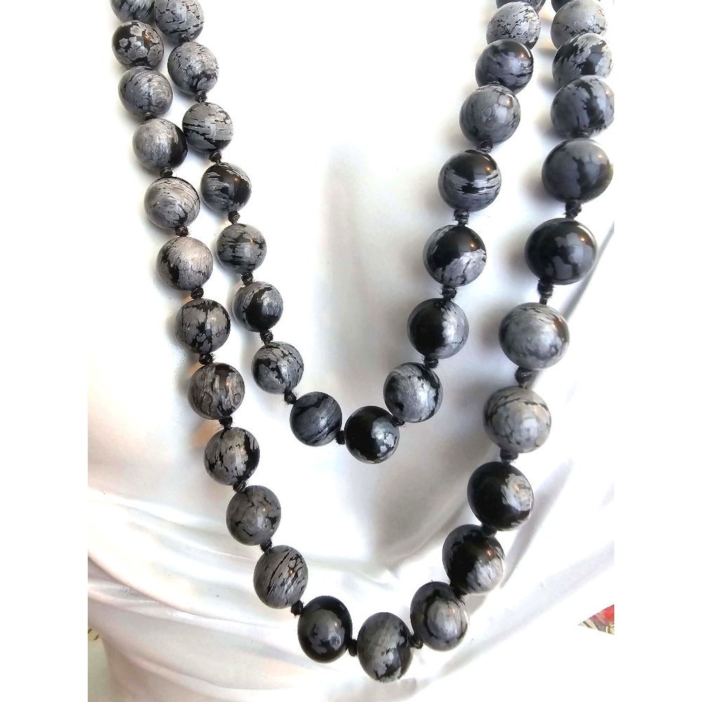 Black Silk Stone & Onyx Graduating Gemstone Knotted Bead Necklace 35"